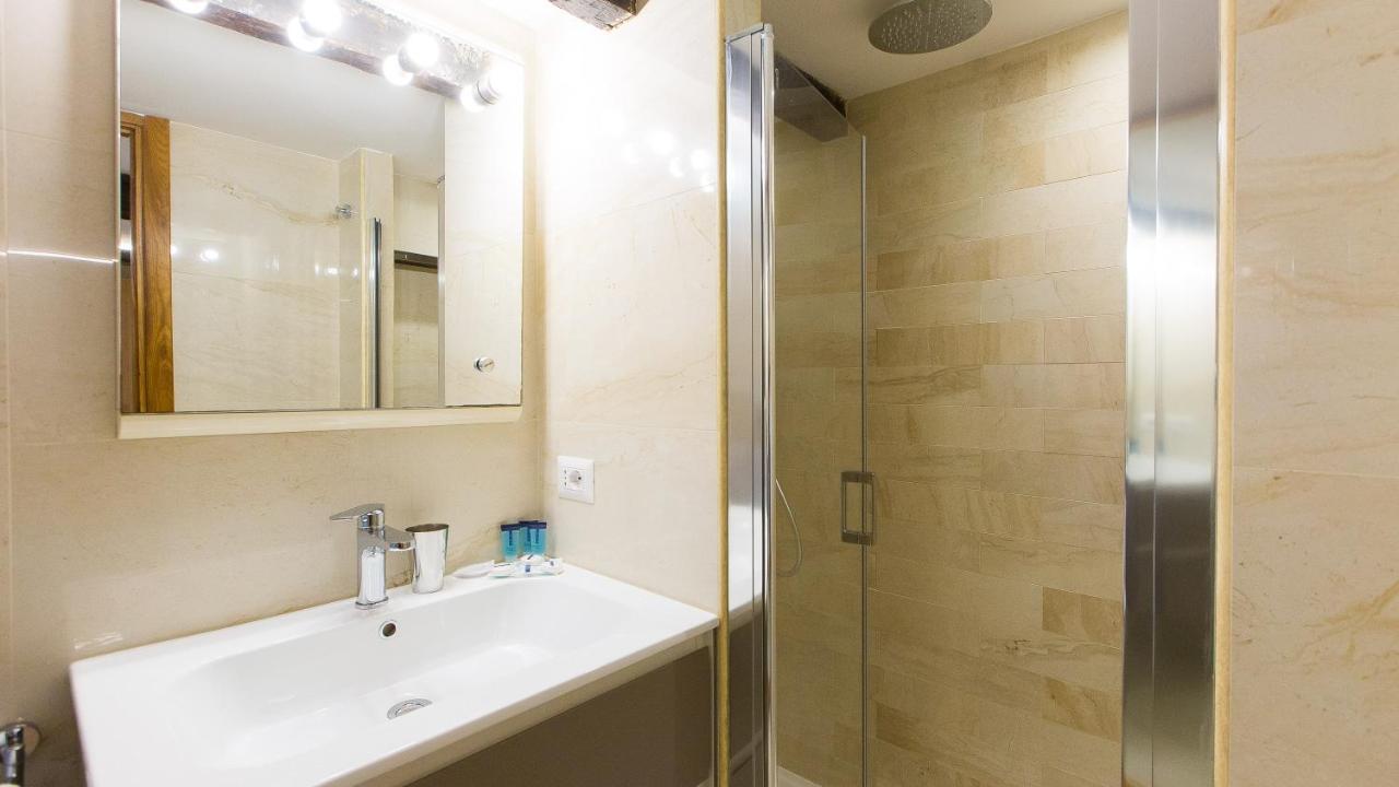 Bovari Apartment Рим Екстериор снимка